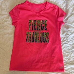 bcg Hot Pink V‑Neck Tee with Neon Leopard 'Fierce and Fabulous' Graphic